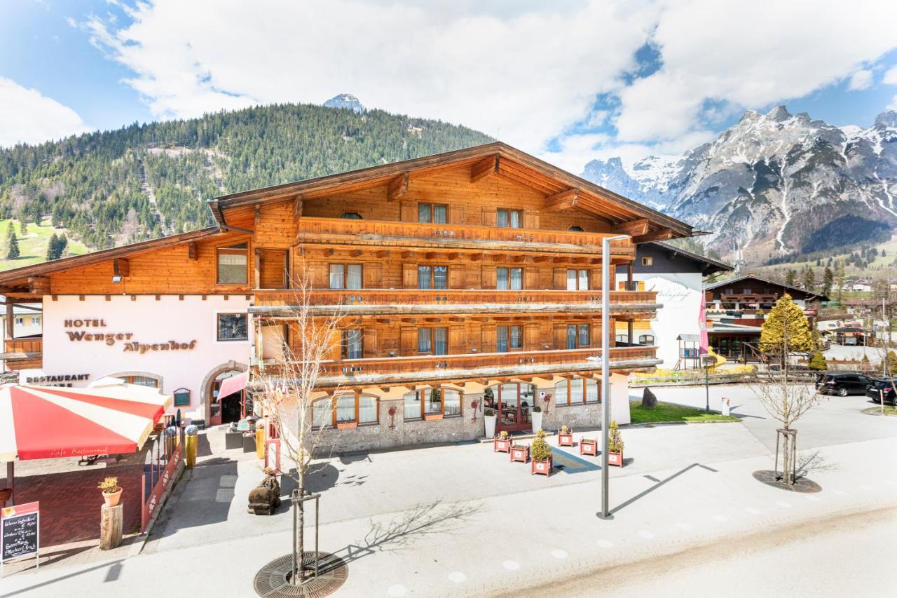 Hotel Wenger Alpenhof Верфенвенг Экстерьер фото