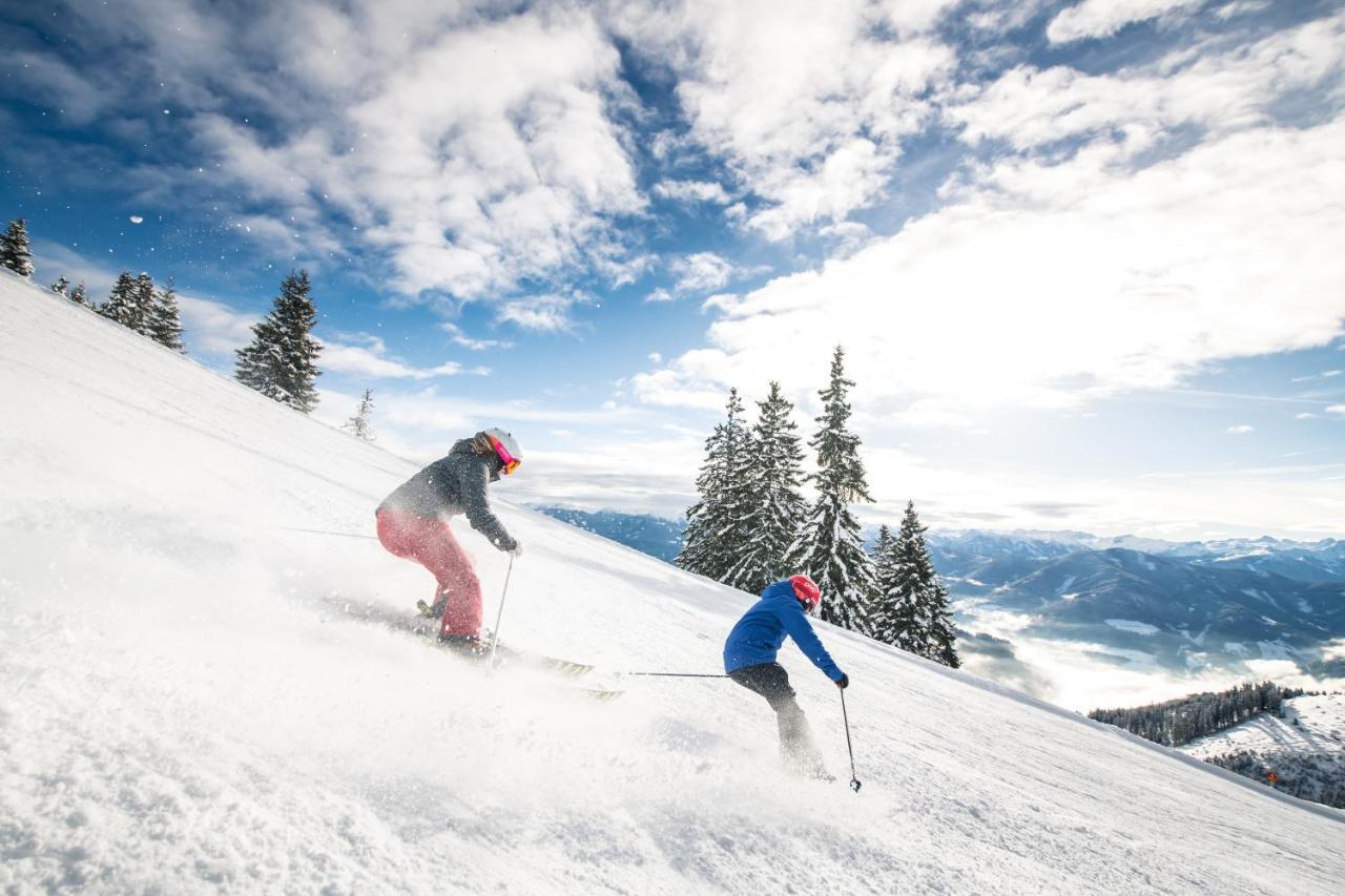 Hotel Wenger Alpenhof Верфенвенг Экстерьер фото