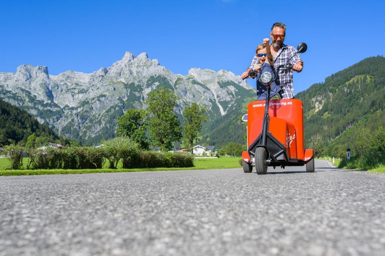 Hotel Wenger Alpenhof Верфенвенг Экстерьер фото