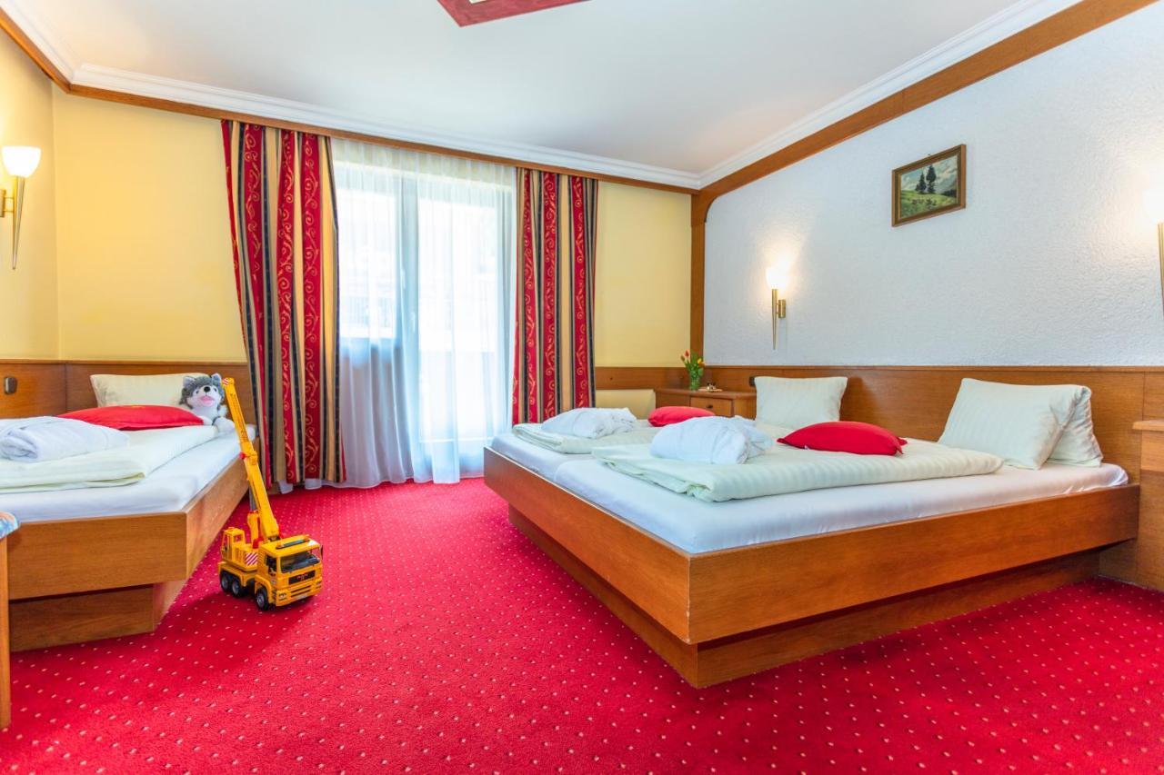 Hotel Wenger Alpenhof Верфенвенг Экстерьер фото