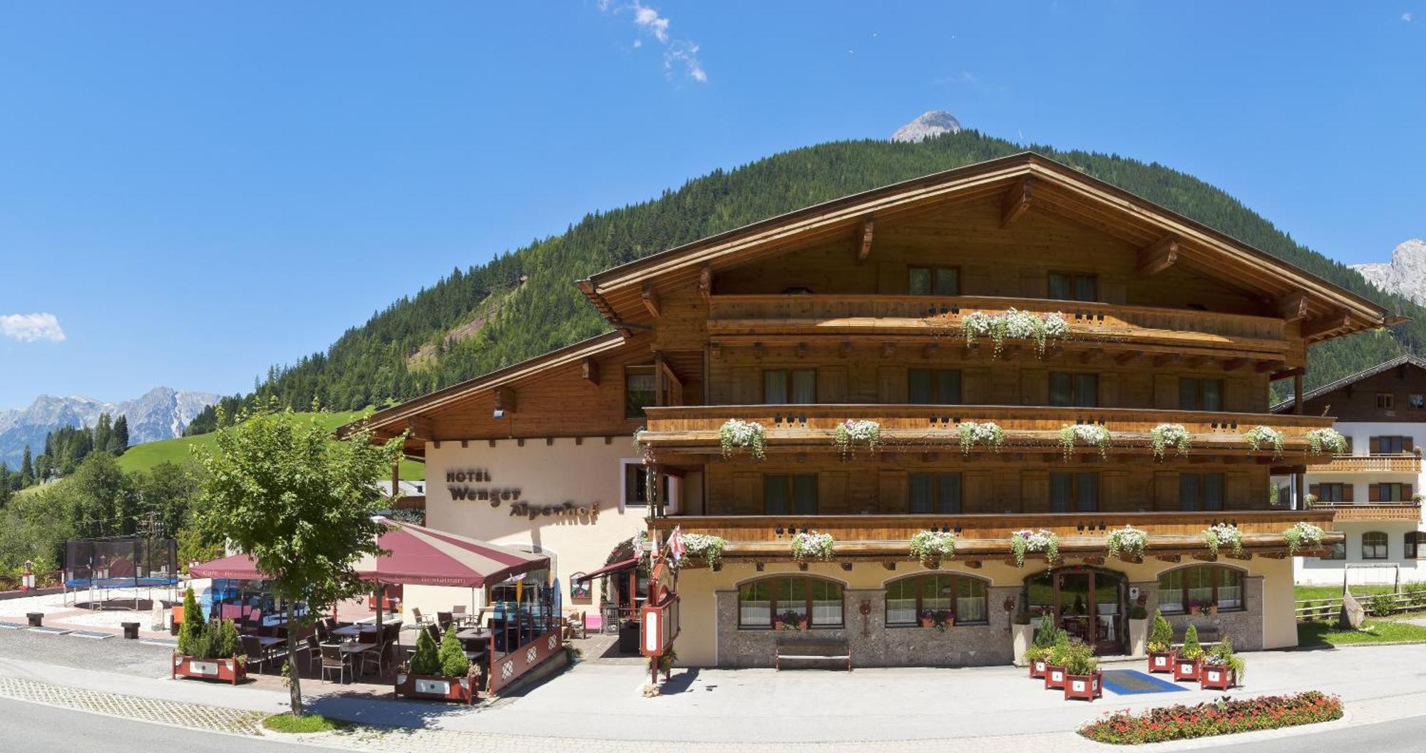 Hotel Wenger Alpenhof Верфенвенг Экстерьер фото