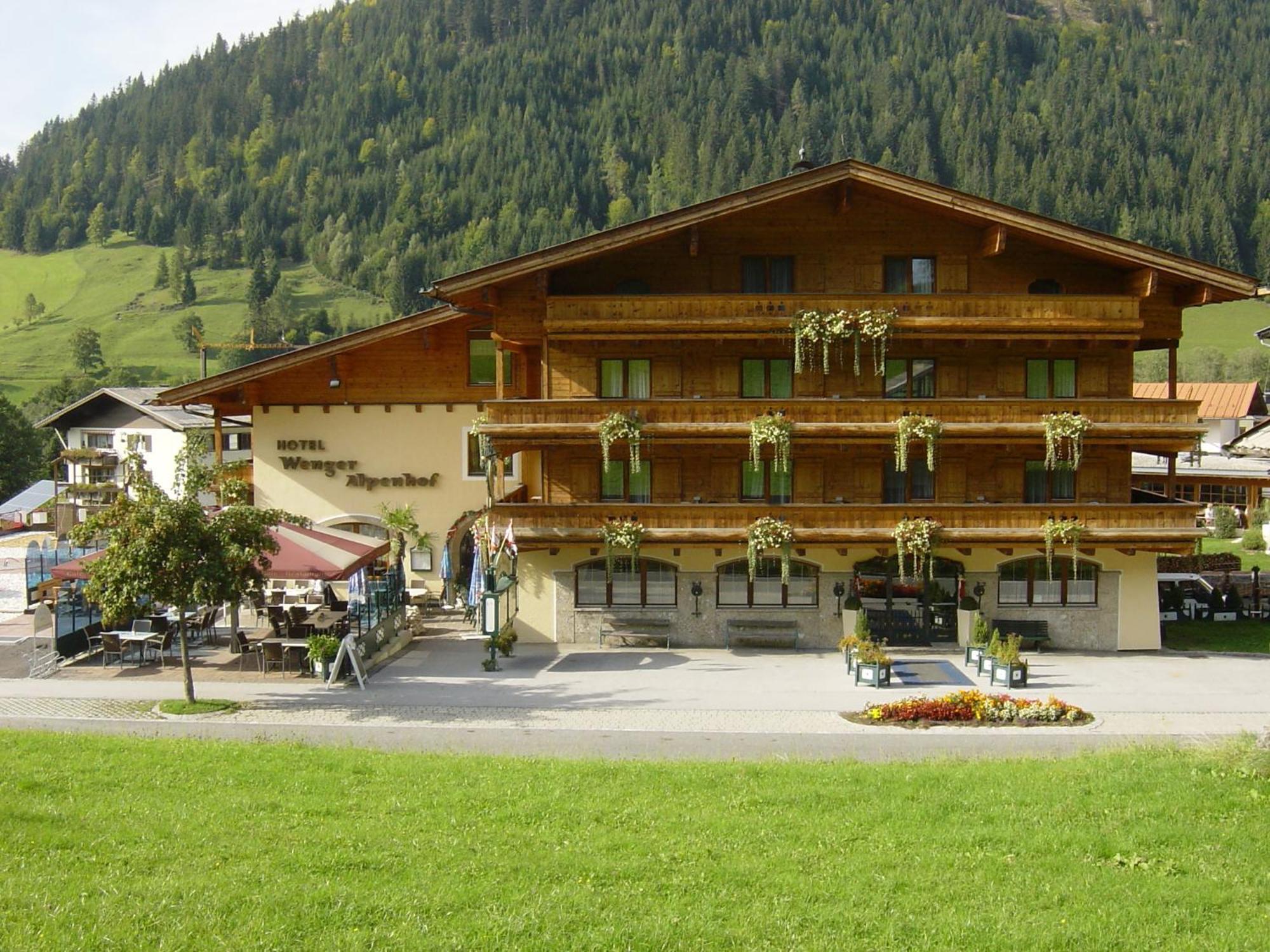 Hotel Wenger Alpenhof Верфенвенг Экстерьер фото